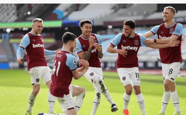 字母哥是现役为一队效力时间第三长的球员，仅次于库里和追梦