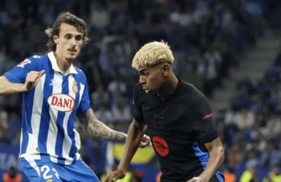 砸地头球破门，梅西打进职业生涯的第896球