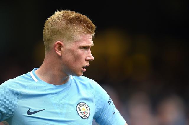 国足备战世界杯又晚了，邵佳一主打年轻牌，30岁老将淡出新国家队